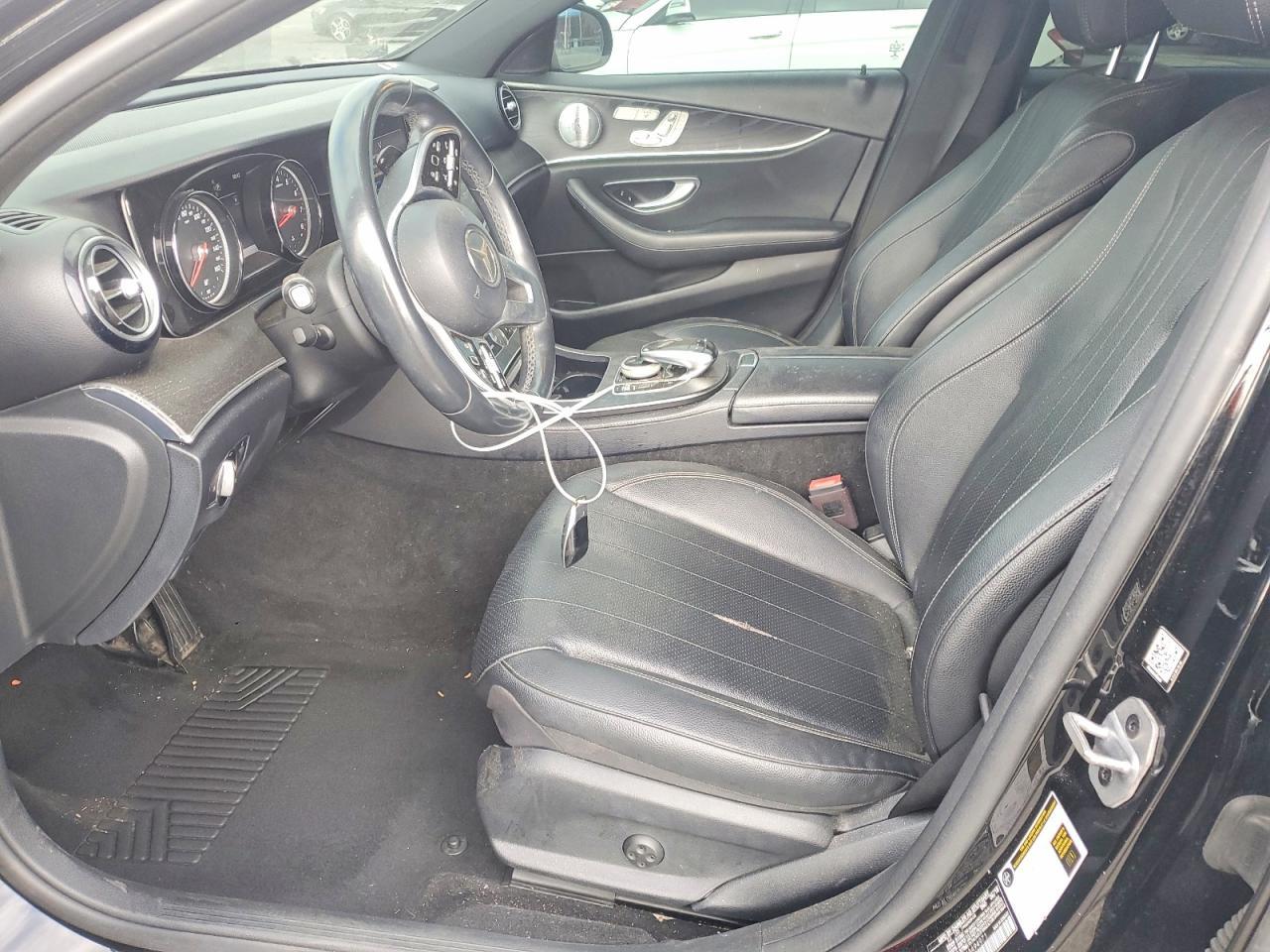 2019 Mercedes-Benz E 300 - zdjęcie 7