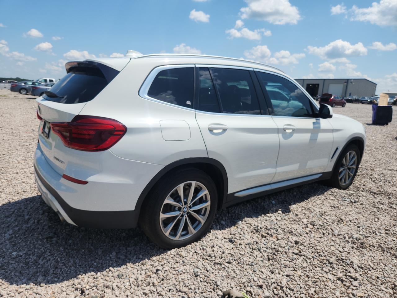 2019 BMW X3 Sdrive30I - zdjęcie 3