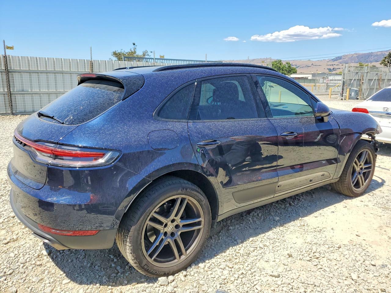 2021 Porsche Macan - zdjęcie 3