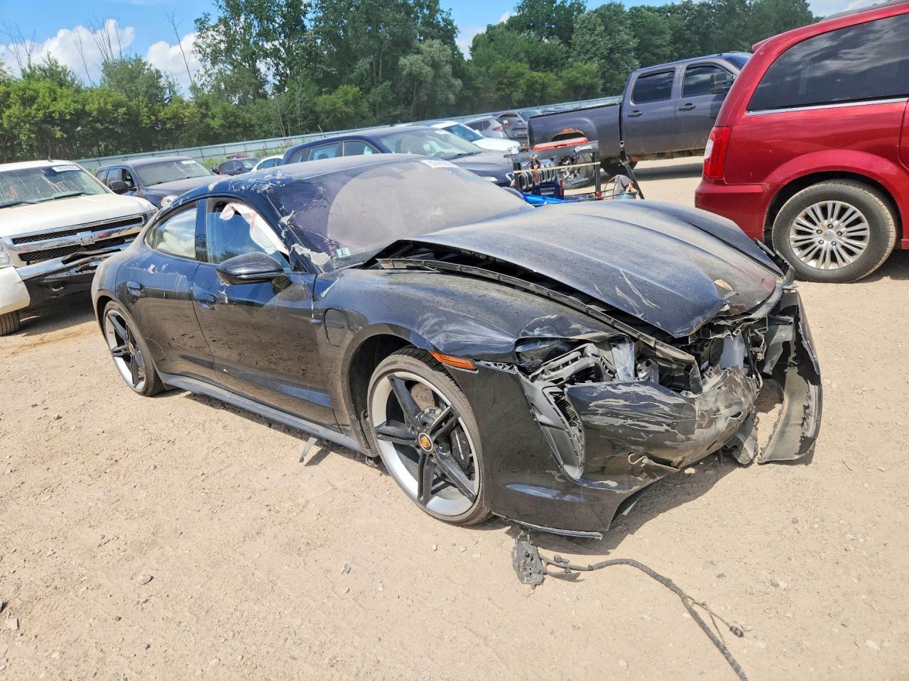 2021 Porsche Taycan - zdjęcie 4