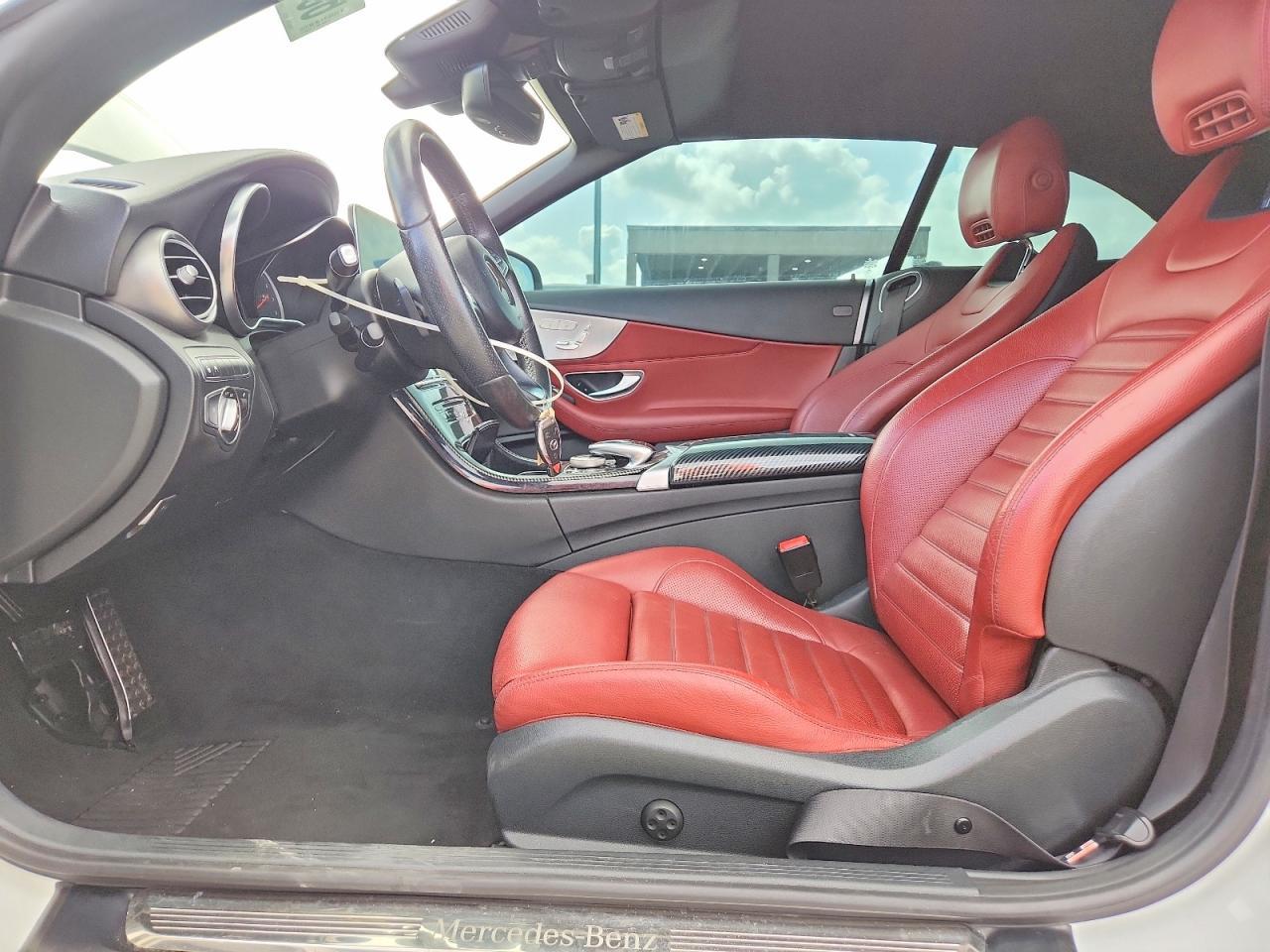 2017 Mercedes-Benz C 300 - zdjęcie 7
