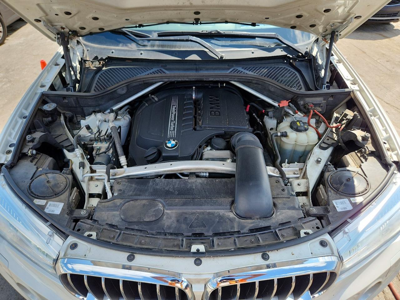 2016 BMW X5 xDrive35I - zdjęcie 12