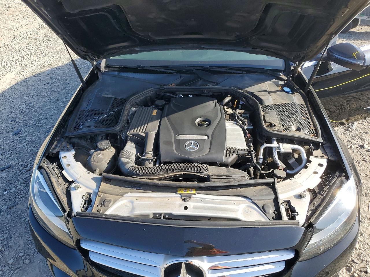 2016 Mercedes-Benz C 300 - zdjęcie 11