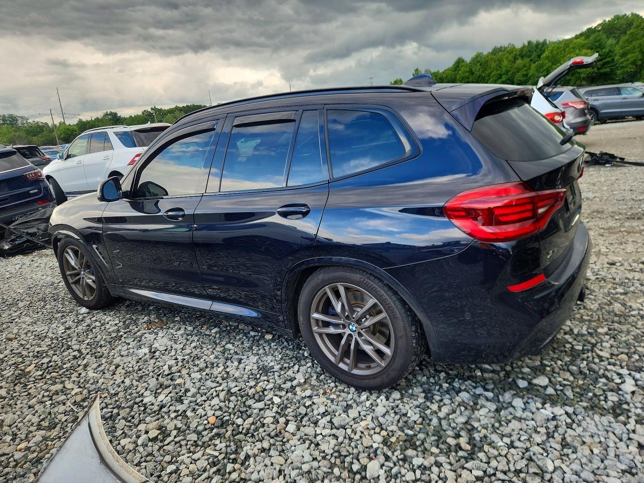 2019 BMW X3 xDrivem40I - zdjęcie 2