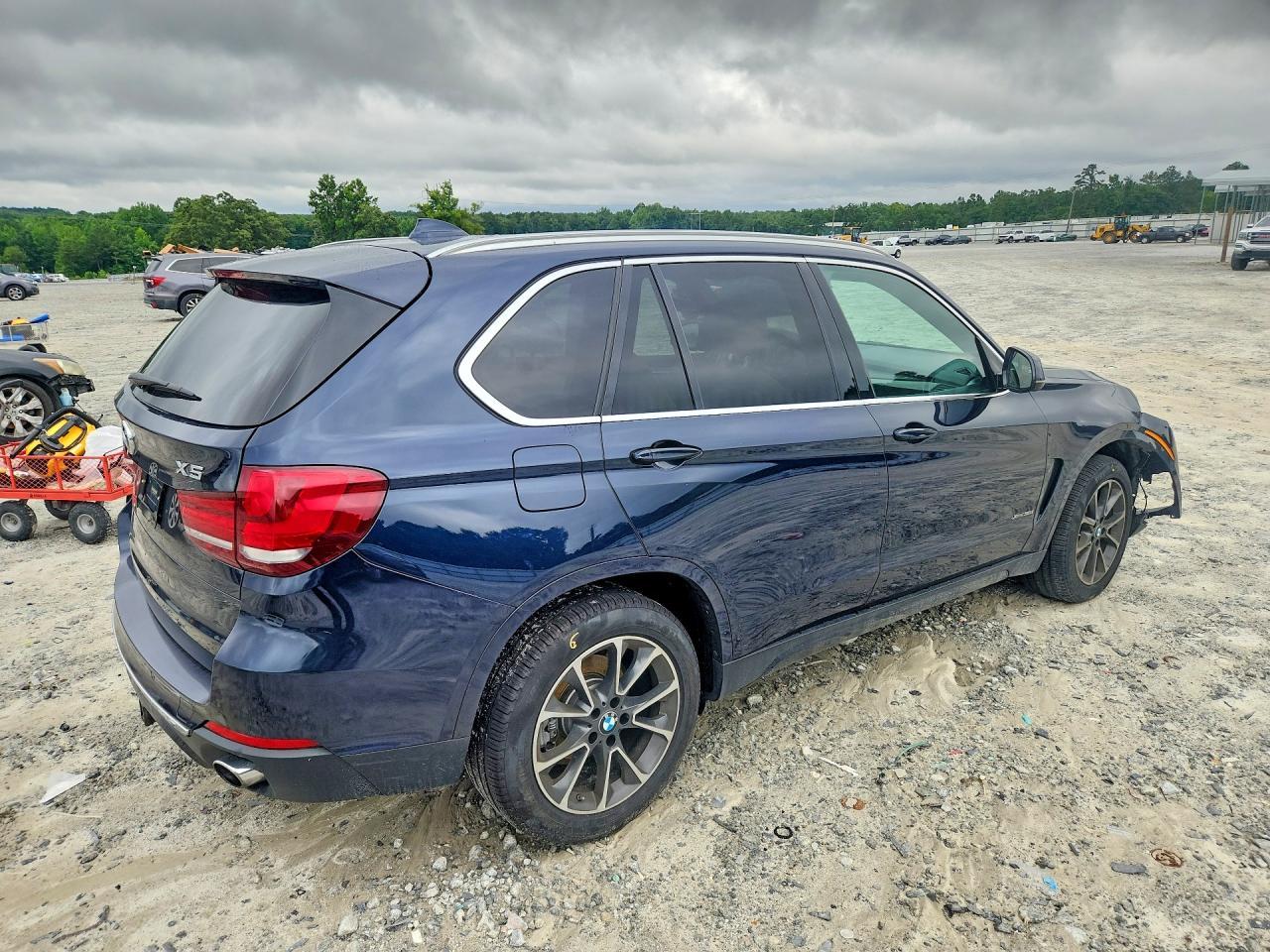 2017 BMW X5 xDrive35I - zdjęcie 3