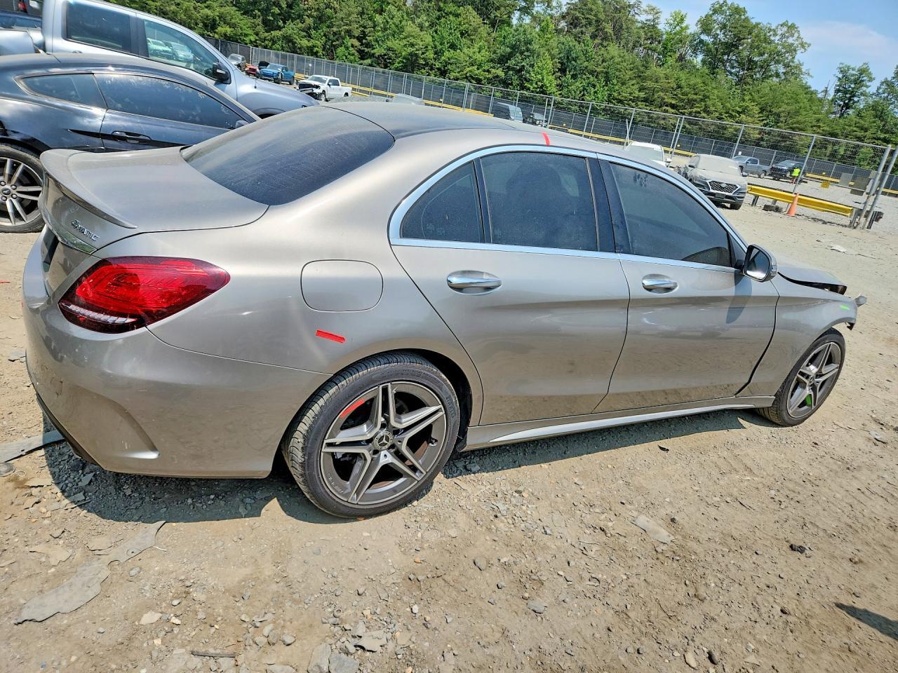 2020 Mercedes-Benz C 300 4Matic - zdjęcie 3