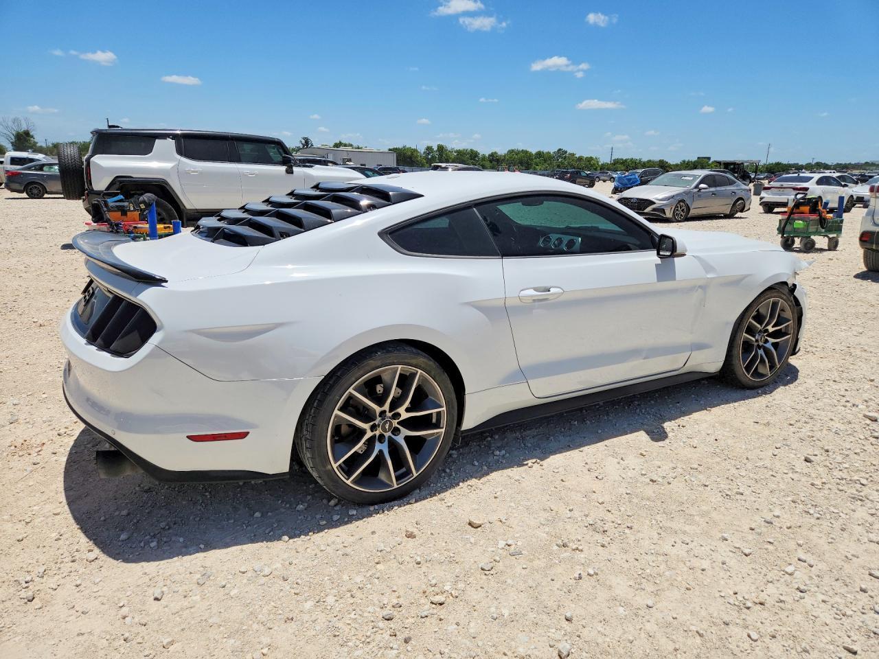 2015 Ford Mustang - zdjęcie 3