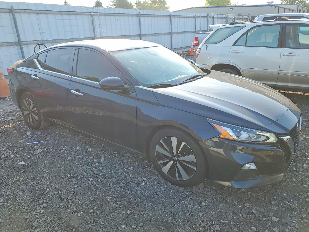 2021 Nissan Altima Sv - zdjęcie 4