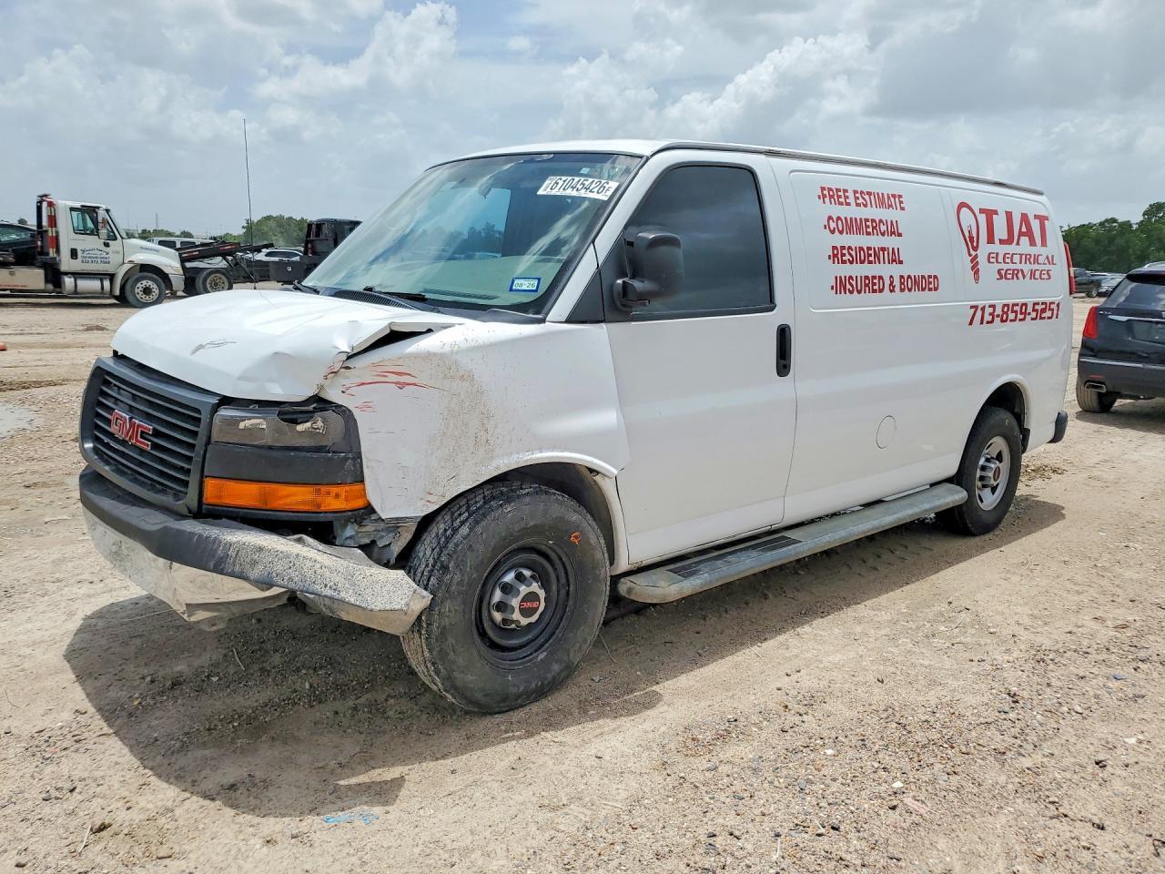 2022 GMC Savana G2500 - zdjęcie główne