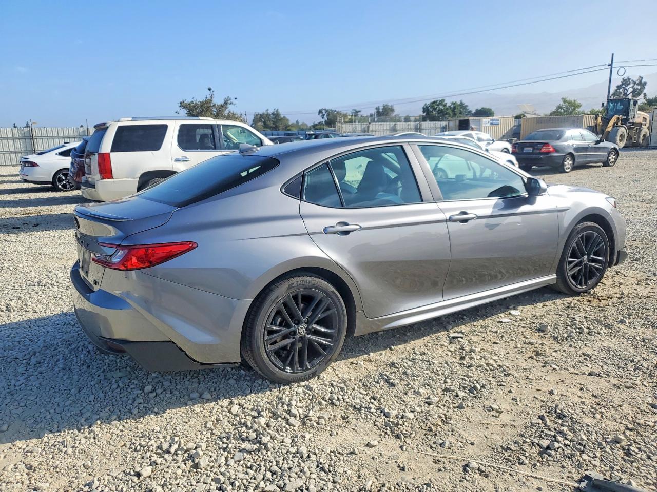 2025 Toyota Camry Se - zdjęcie 3