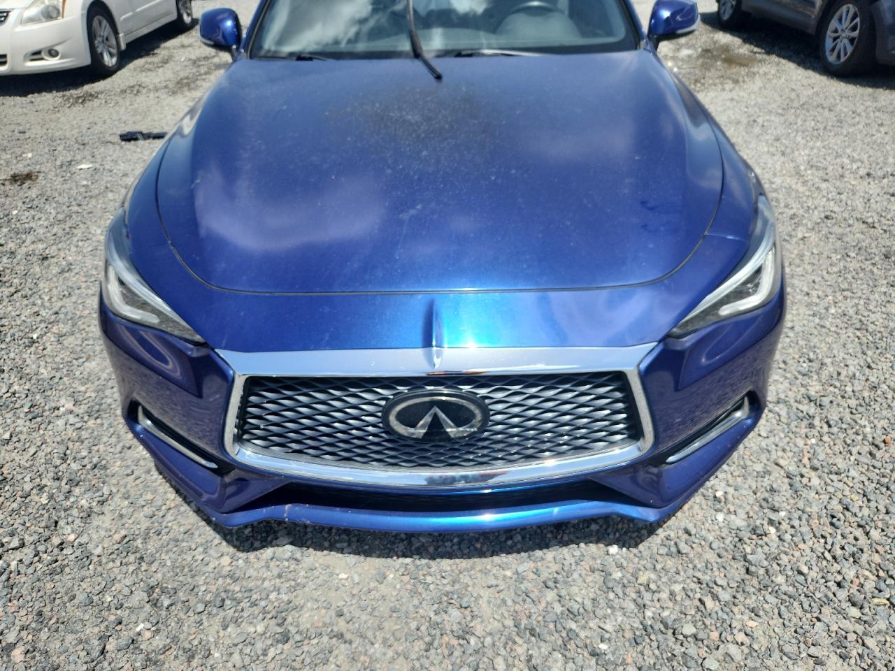 2019 Infiniti Q60 3.0T Luxe - zdjęcie 11