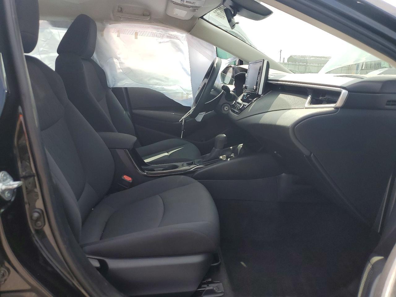 2021 Toyota Corolla Le - zdjęcie 7