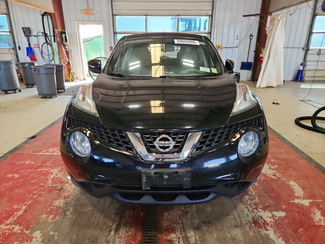 2016 Nissan Juke S - zdjęcie 5