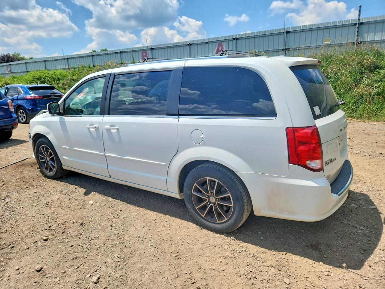 2016 Dodge Grand Caravan Se - zdjęcie 2