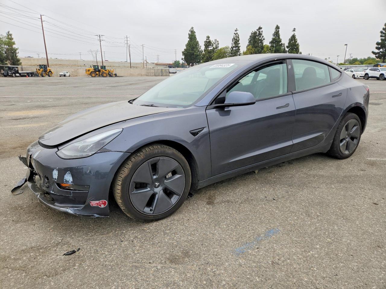 2023 Tesla Model 3 - zdjęcie główne
