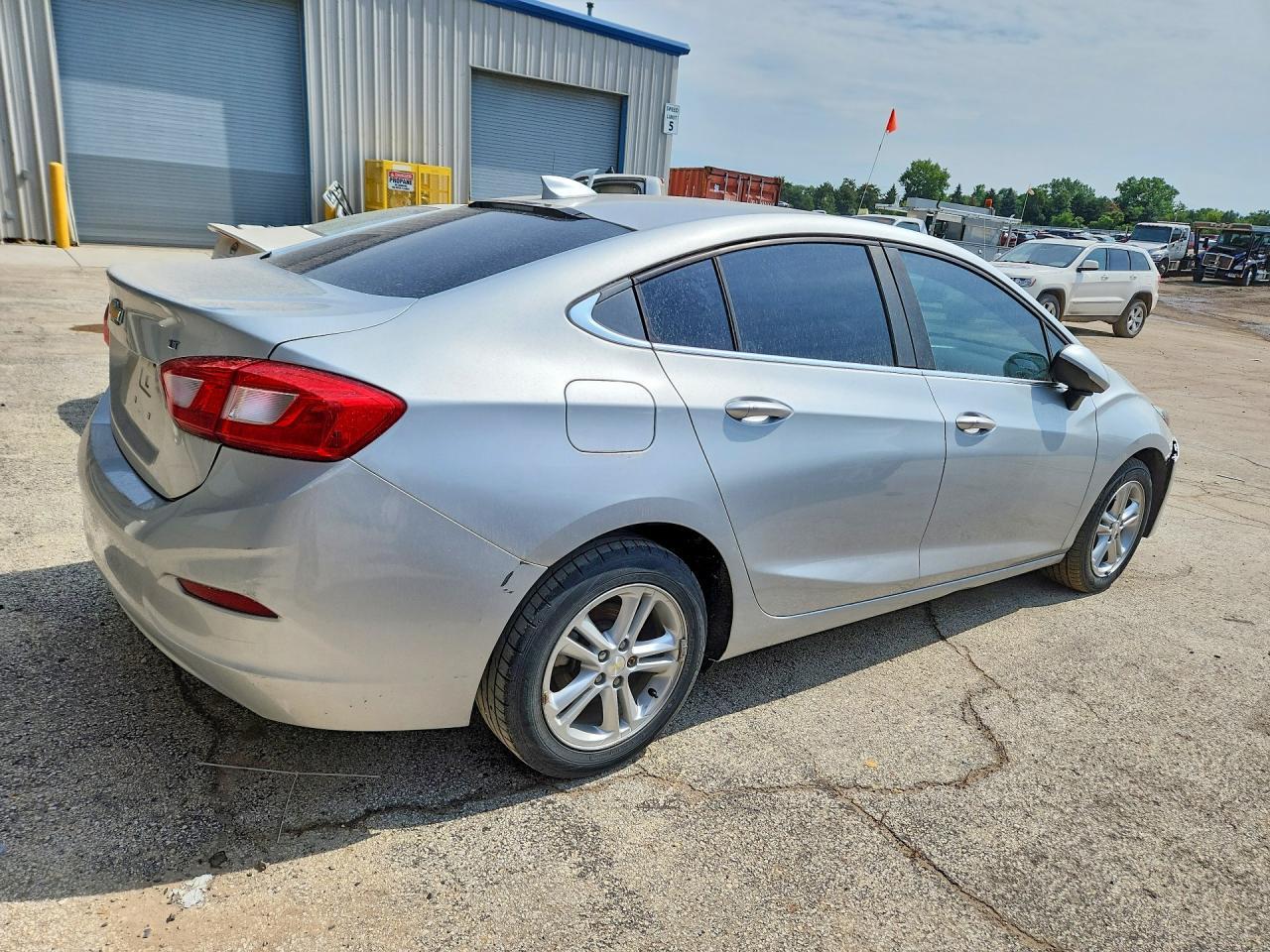 2017 Chevrolet Cruze Lt - zdjęcie 3