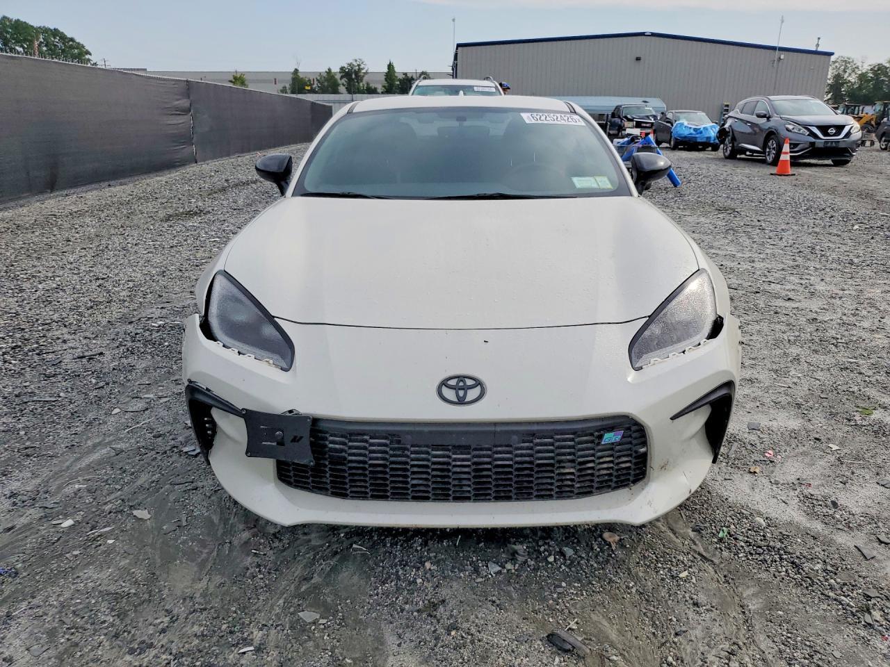 2025 Toyota Gr 86 Premium - zdjęcie 5