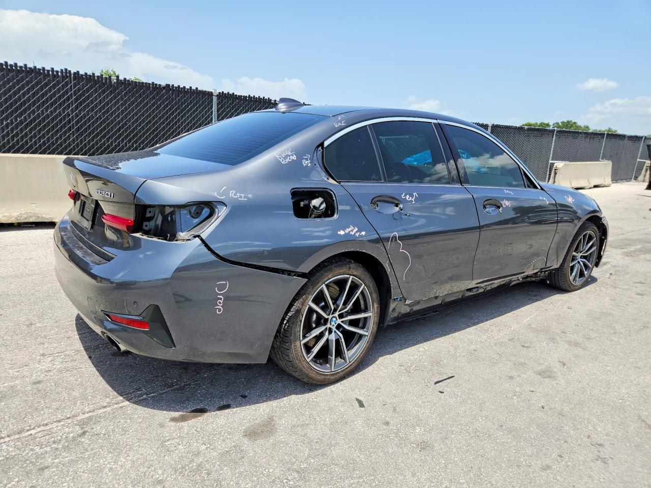 2019 BMW Seria 3 330i - zdjęcie 3