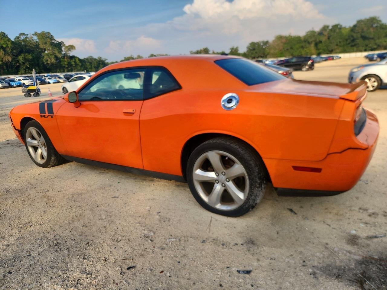 2014 Dodge Challenger R/T - zdjęcie 2
