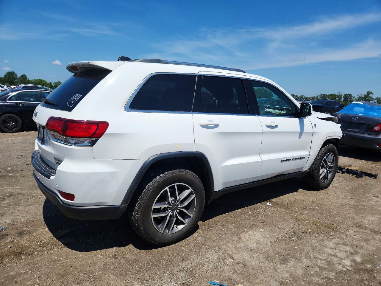 2020 Jeep Grand Cherokee Laredo - zdjęcie 3