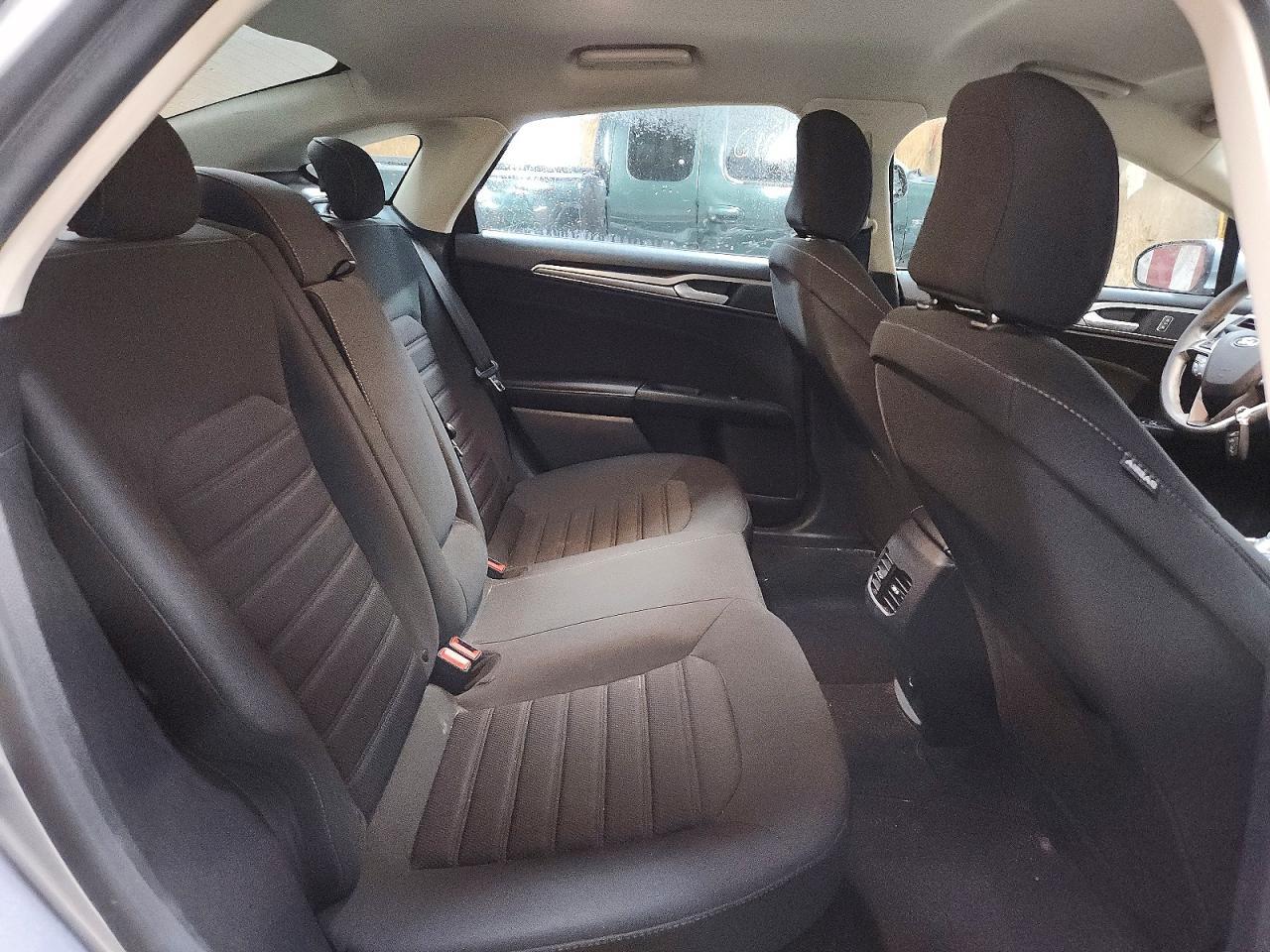 2020 Ford Fusion Se - zdjęcie 10
