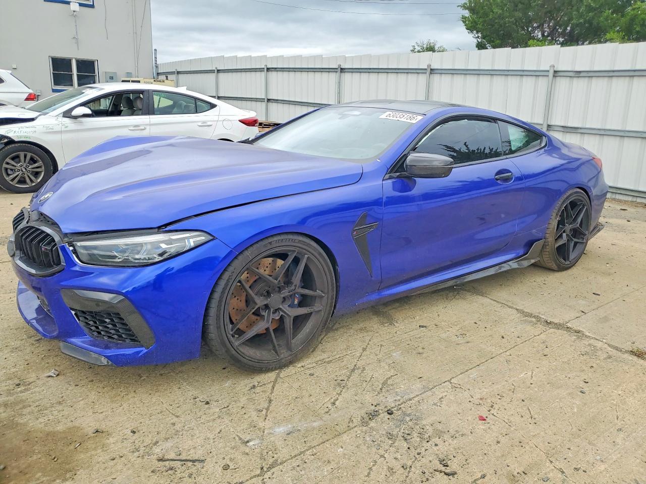 2020 BMW M8 - zdjęcie główne