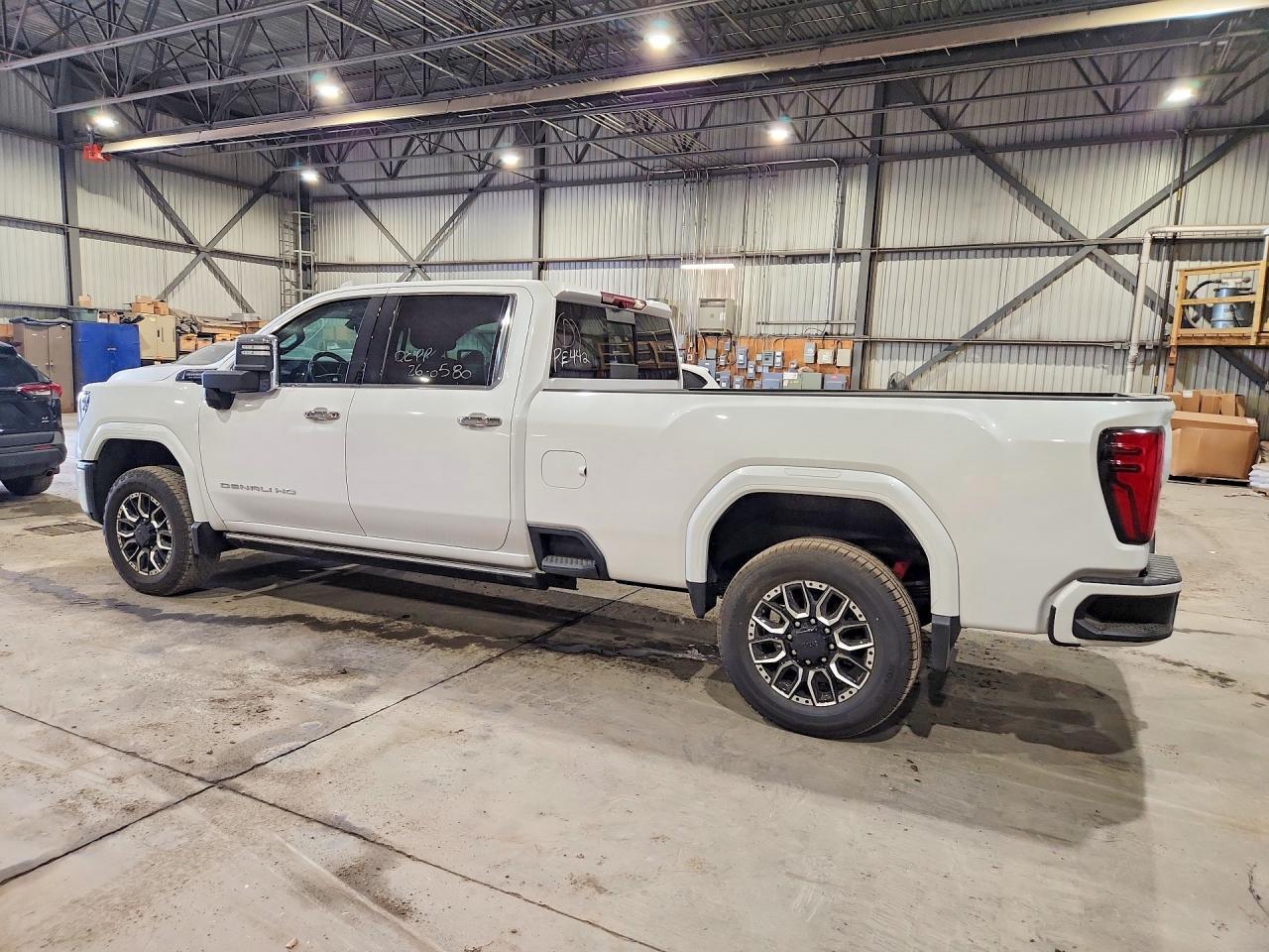 2025 GMC Sierra K2500 Denali Ultimate - zdjęcie 2