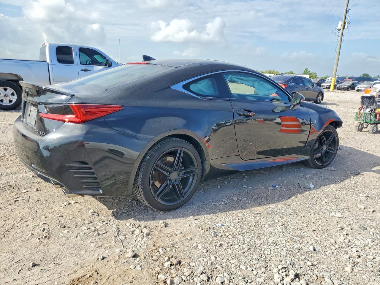 2017 Lexus Rc 300 - zdjęcie 3