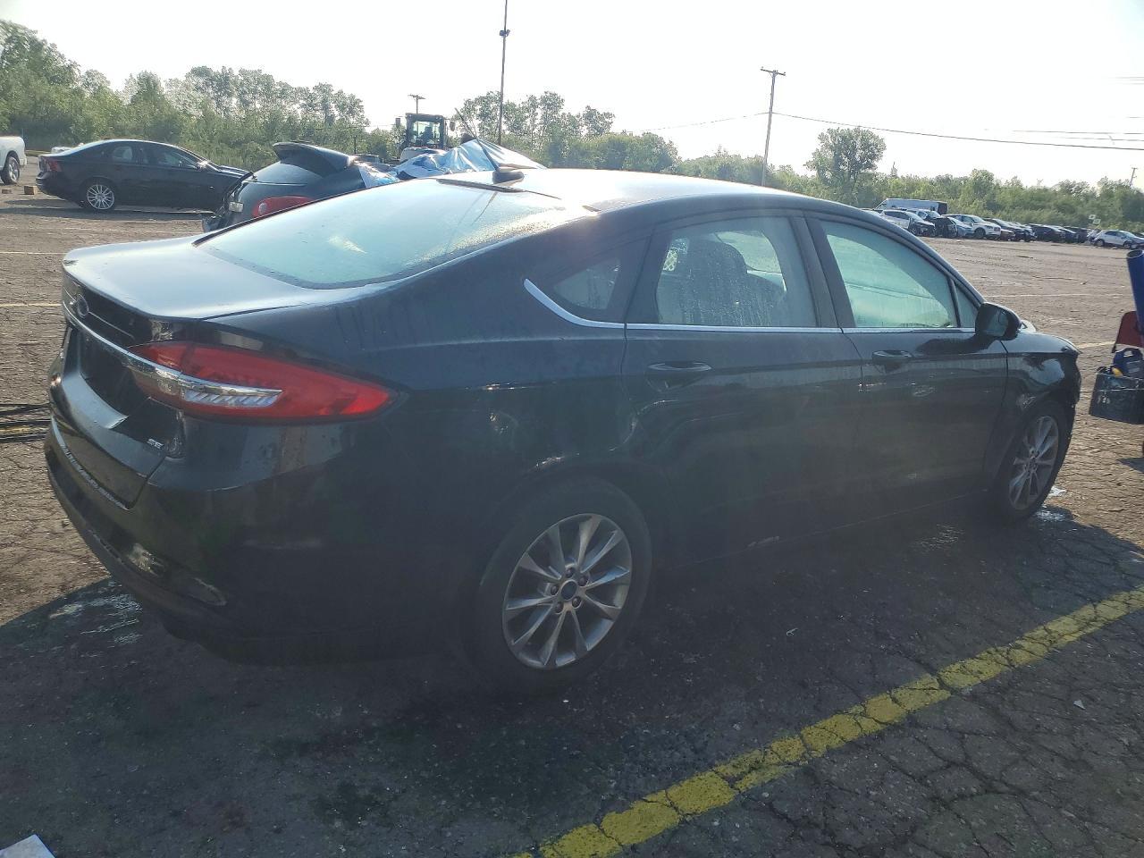 2017 Ford Fusion Se - zdjęcie 3
