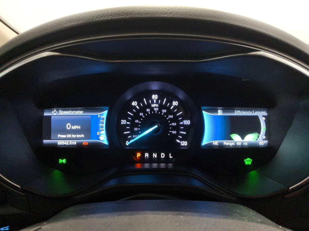 2020 Ford Fusion Se - zdjęcie 9