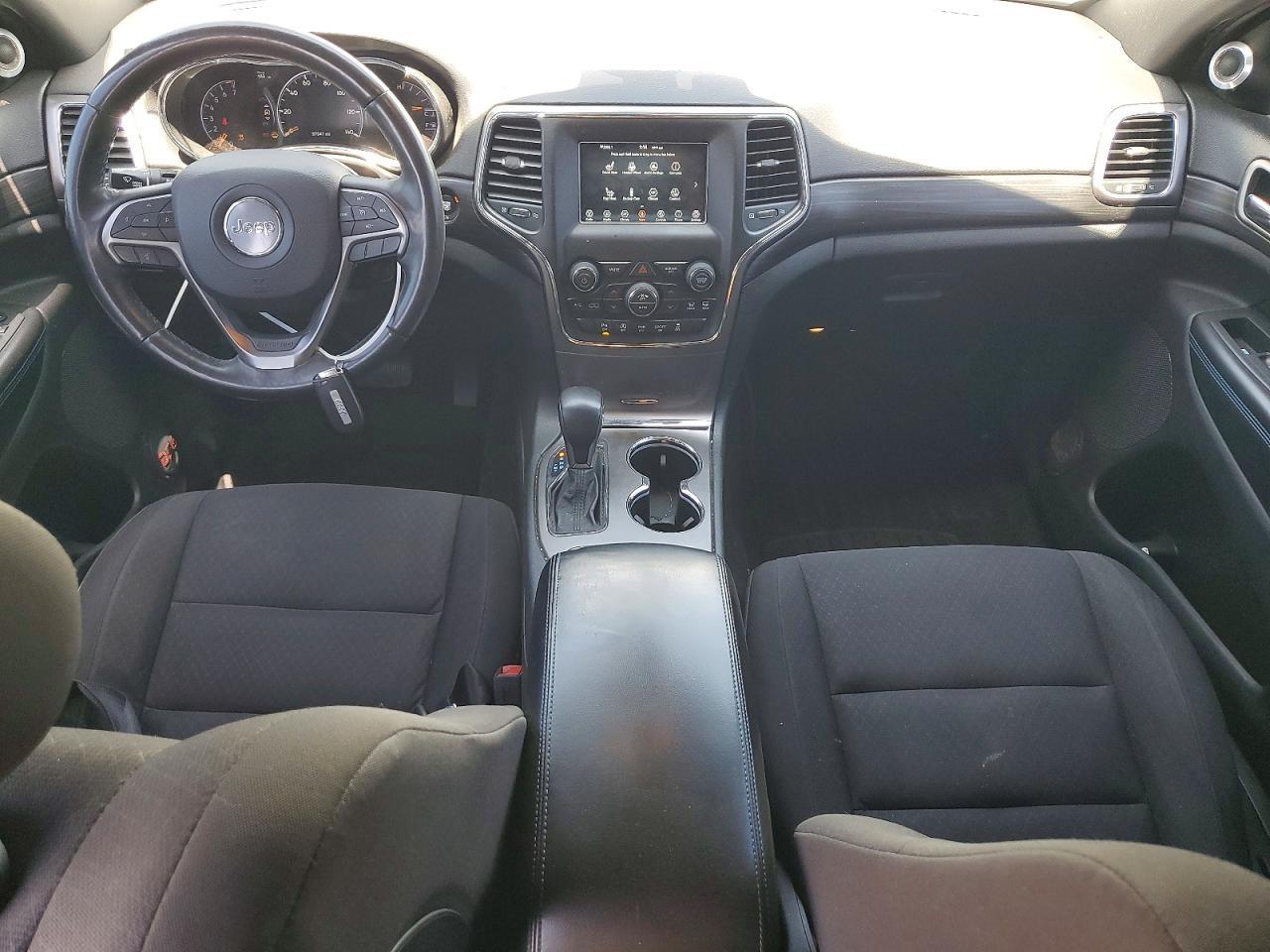 2019 Jeep Grand Cherokee Laredo - zdjęcie 8