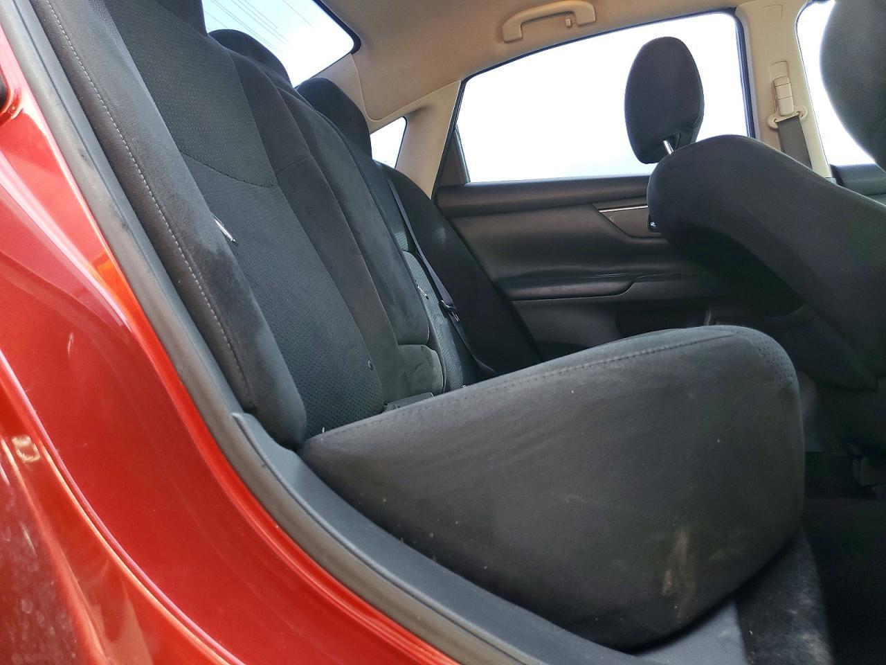2015 Nissan Altima 2.5 S - zdjęcie 10
