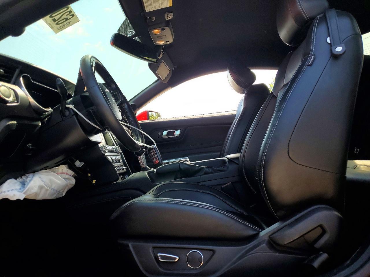 2019 Ford Mustang - zdjęcie 7