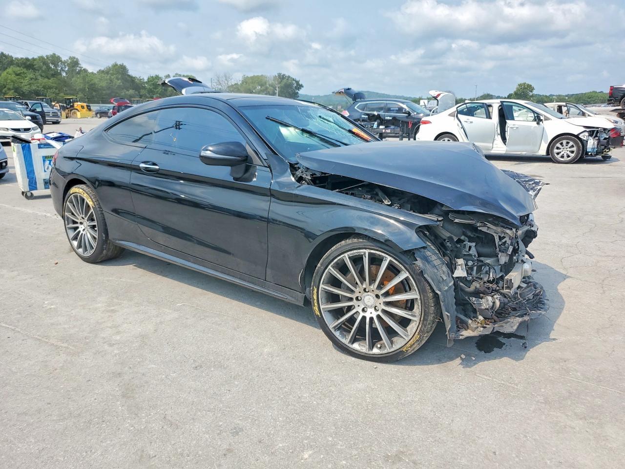 2017 Mercedes-Benz C 300 - zdjęcie 4