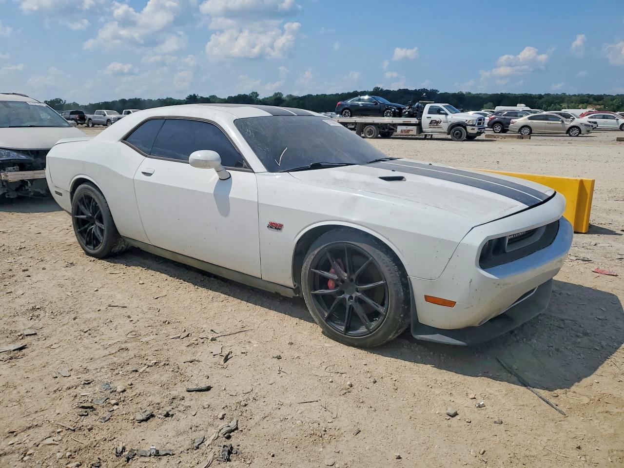 2013 Dodge Challenger Srt-8 - zdjęcie 4