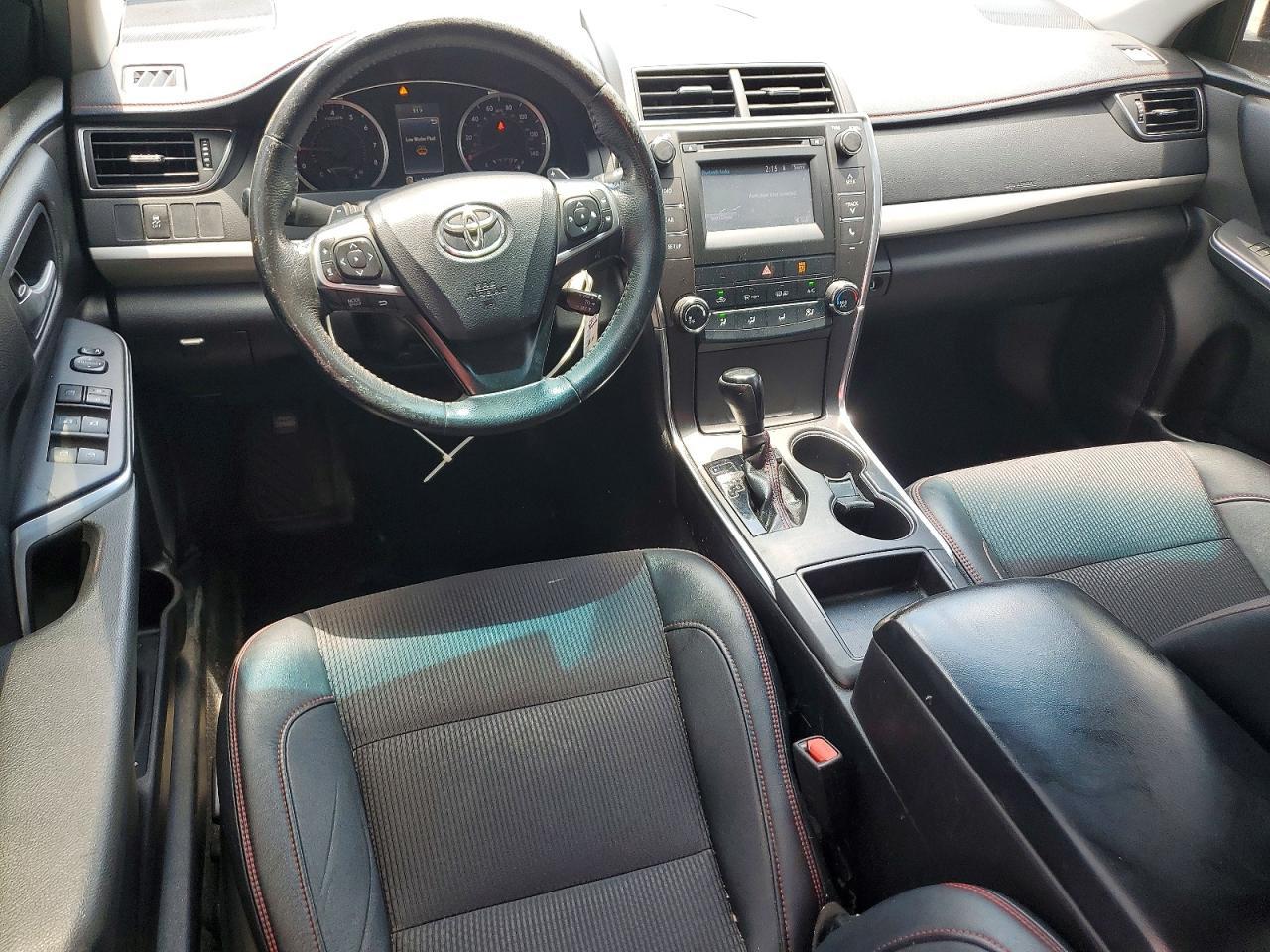 2017 Toyota Camry Se - zdjęcie 8