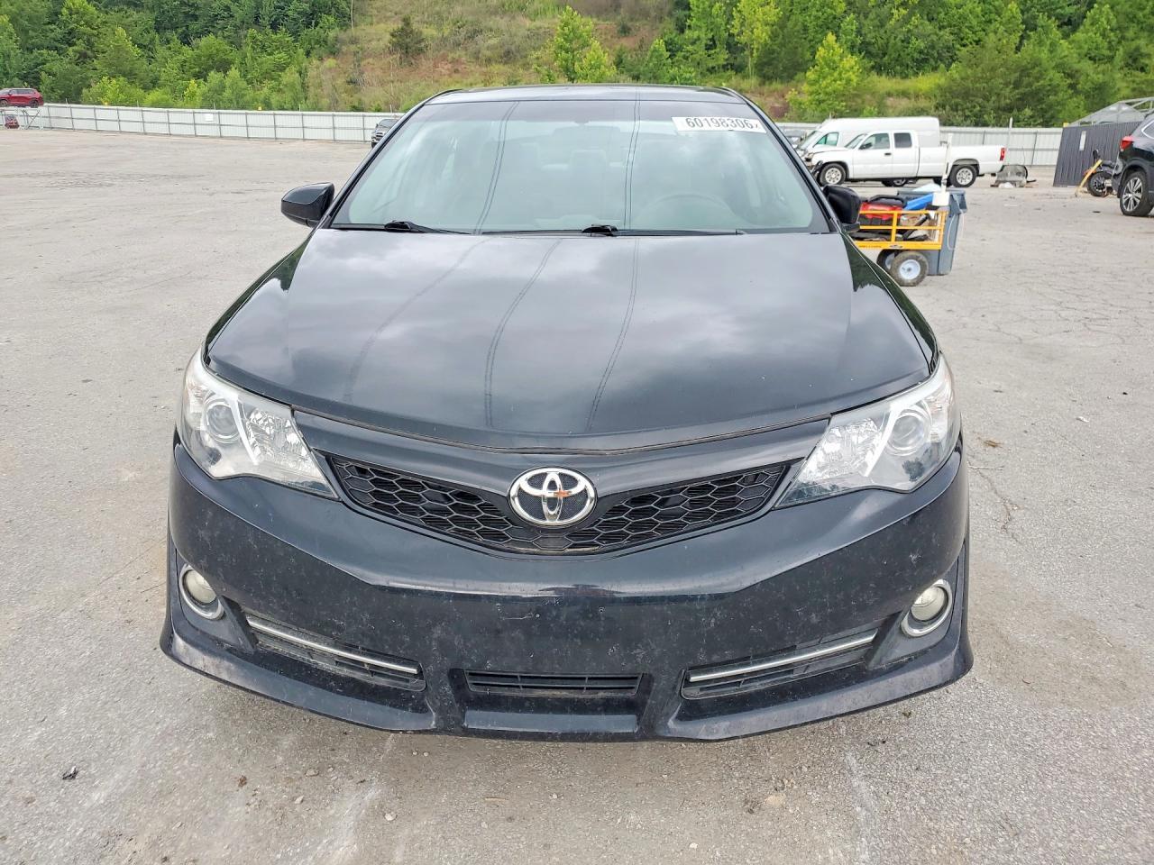 2014 Toyota Camry Se - zdjęcie 5