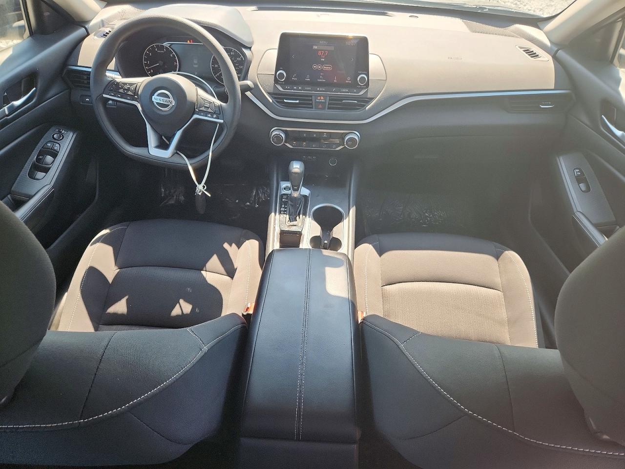 2022 Nissan Altima Sv - zdjęcie 8