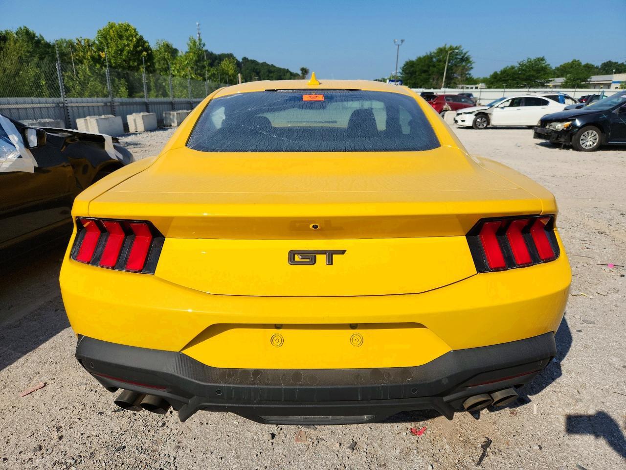 2024 Ford Mustang Gt - zdjęcie 6