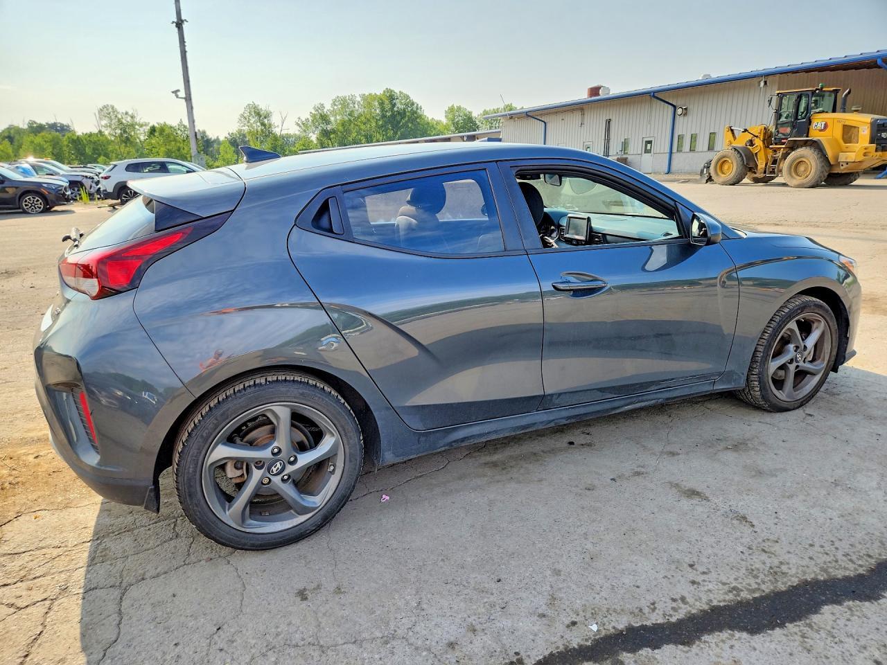 2020 Hyundai Veloster 2.0L - zdjęcie 3