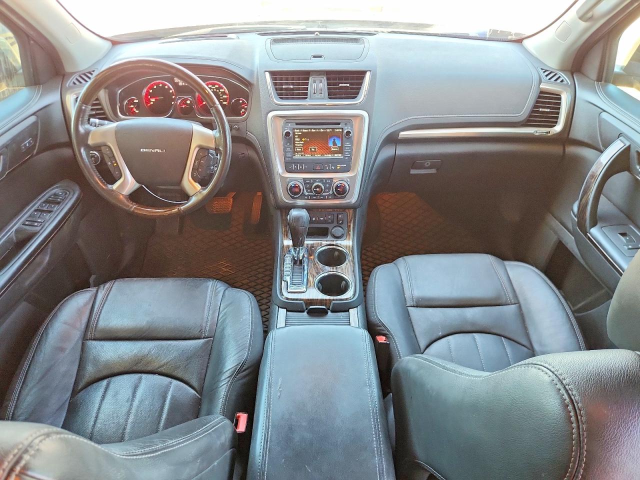 2014 GMC Acadia Denali - zdjęcie 8