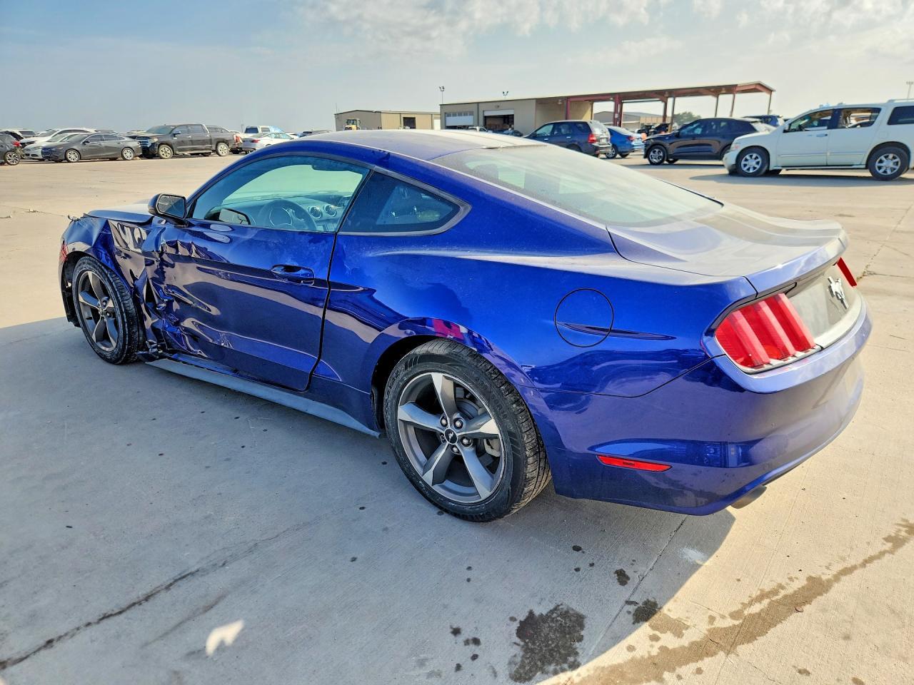 2016 Ford Mustang - zdjęcie 2