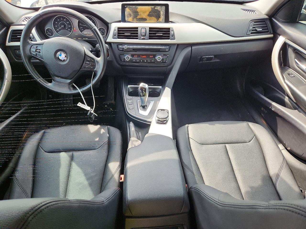 2015 BMW 320 I - zdjęcie 8