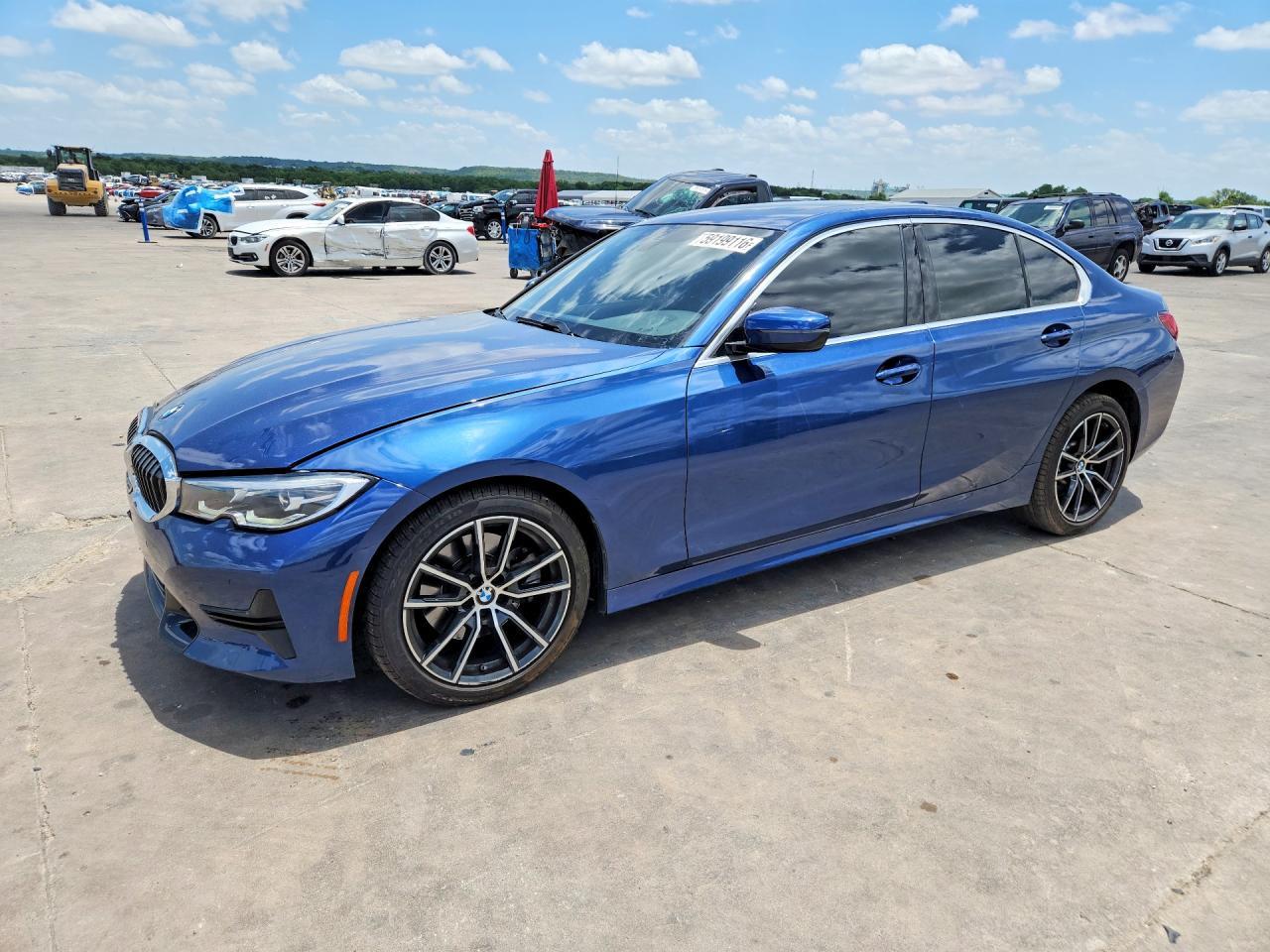 2022 BMW 330I - zdjęcie główne