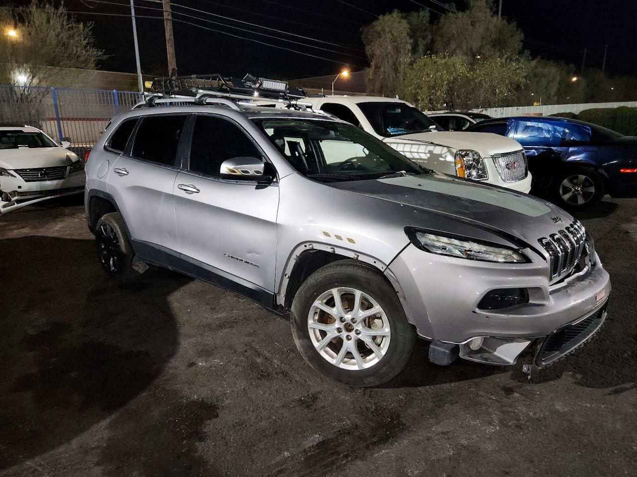 2018 Jeep Cherokee Latitude Plus - zdjęcie 4