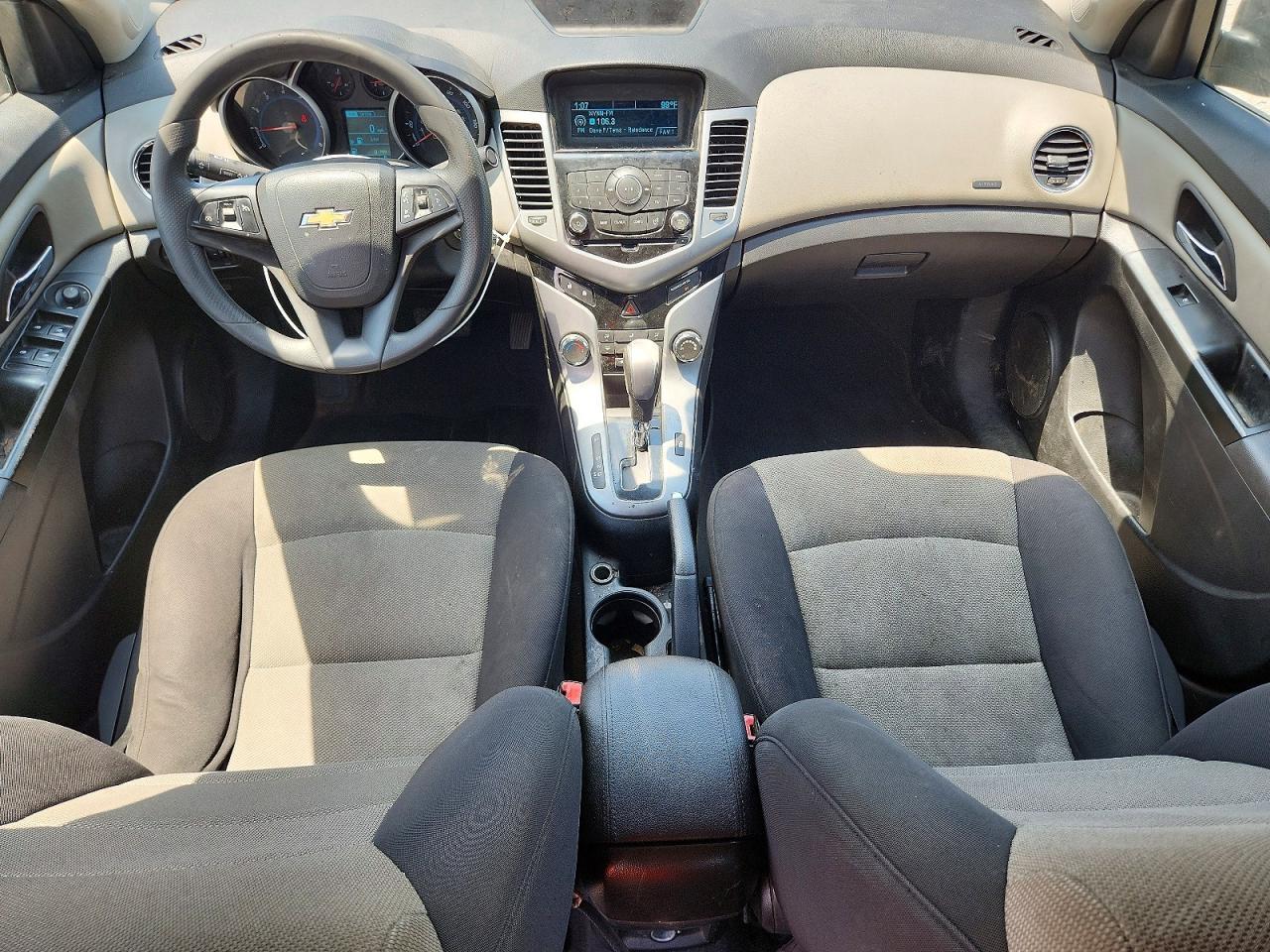 2013 Chevrolet Cruze Ls - zdjęcie 8