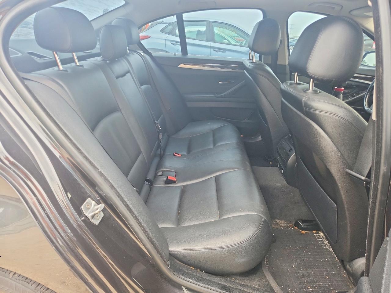 2015 BMW Seria 5 535i - zdjęcie 10