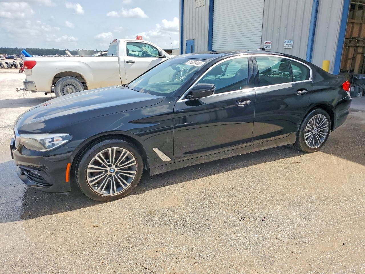 2017 BMW 530 I - zdjęcie główne