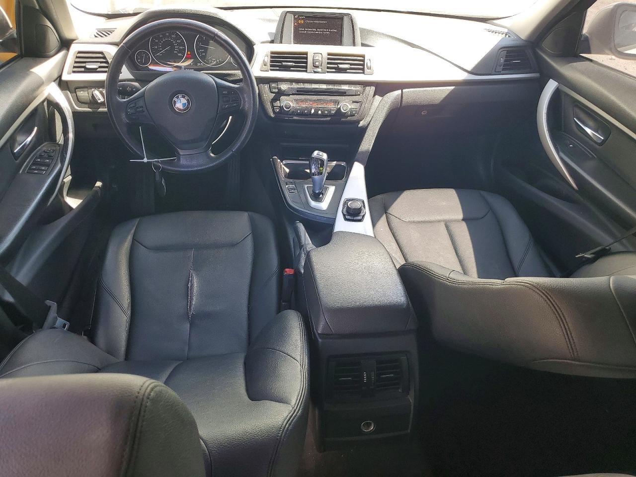 2013 BMW 328 I - zdjęcie 8