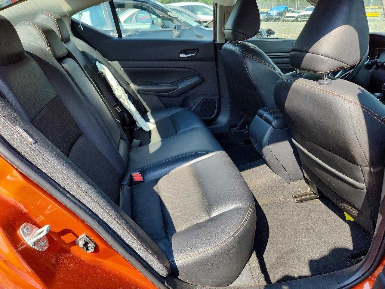 2022 Nissan Altima Sr - zdjęcie 10
